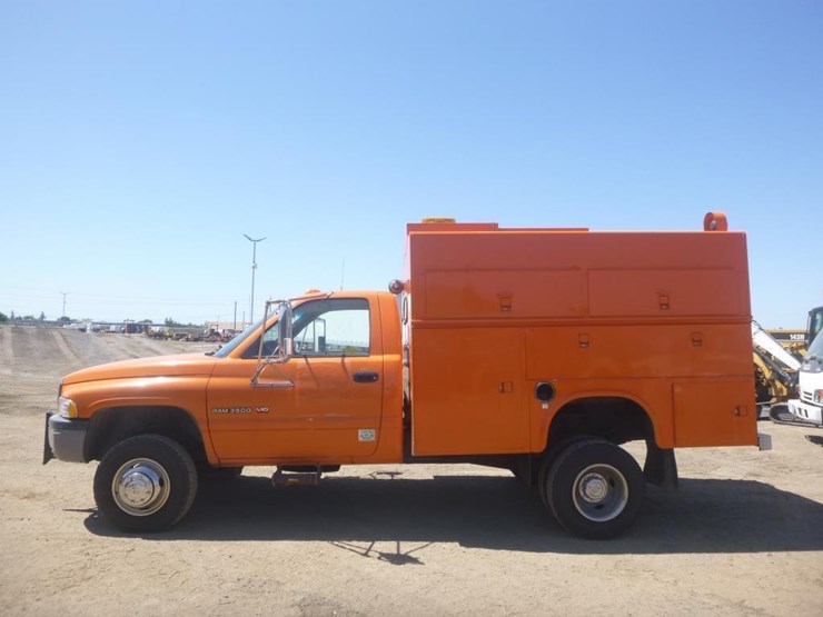 1999-dodge-ram-3500-image-5