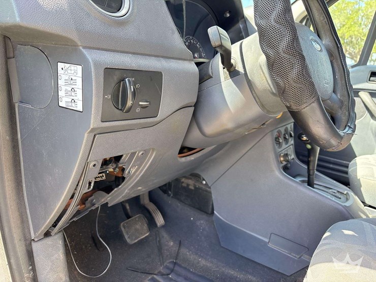 2012-ford-transit-connect-image-17