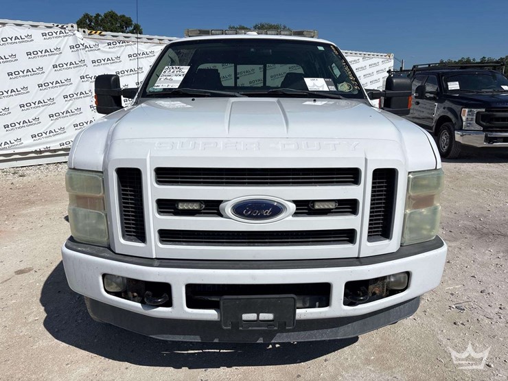 2008-ford-f350-image-46