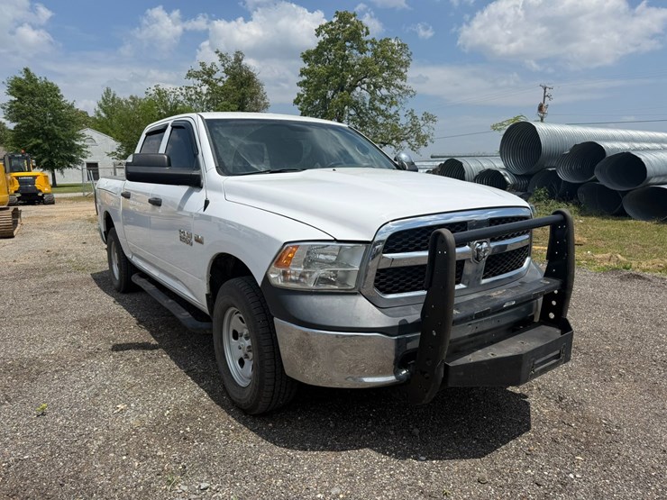 2014-dodge-1500-image-2