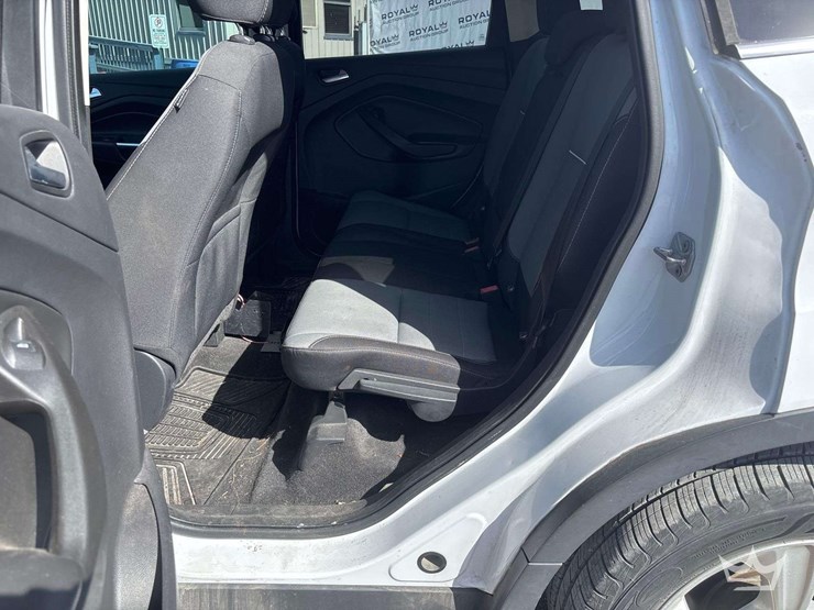 2014-ford-escape-image-22