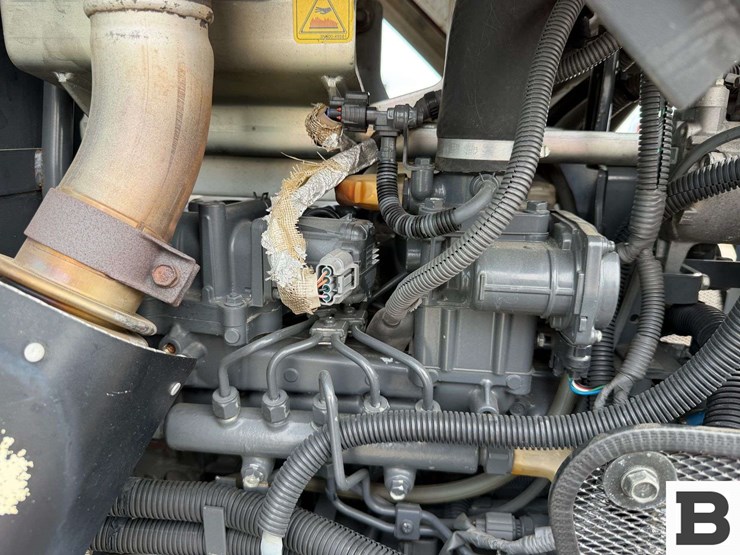 2013-kubota-m110gx-image-50