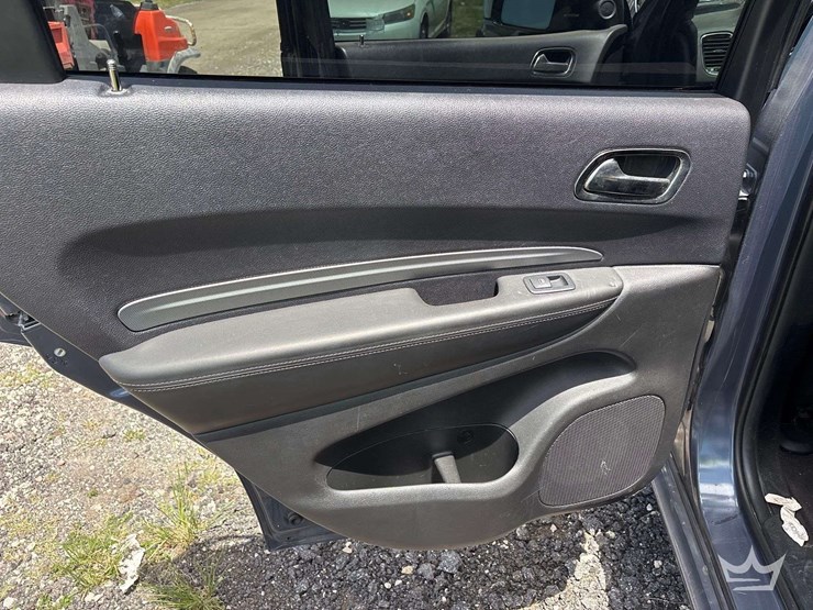 2019-dodge-durango-image-19