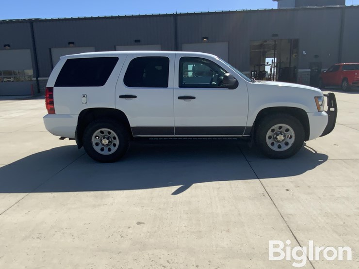 2013-chevrolet-tahoe-image-4