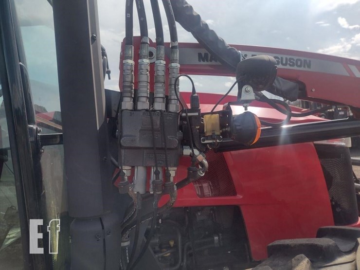 2022-massey-ferguson-4707-image-24
