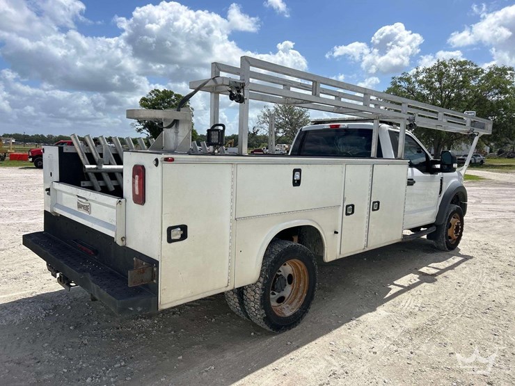 2019-ford-f450-image-3