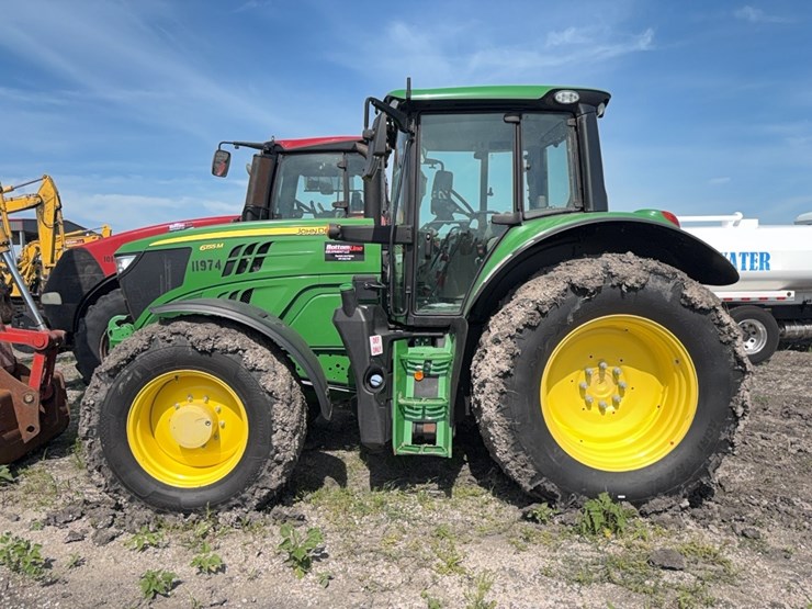 2023-john-deere-6155m-image-1