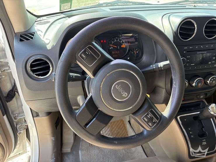 2016-jeep-patriot-image-14