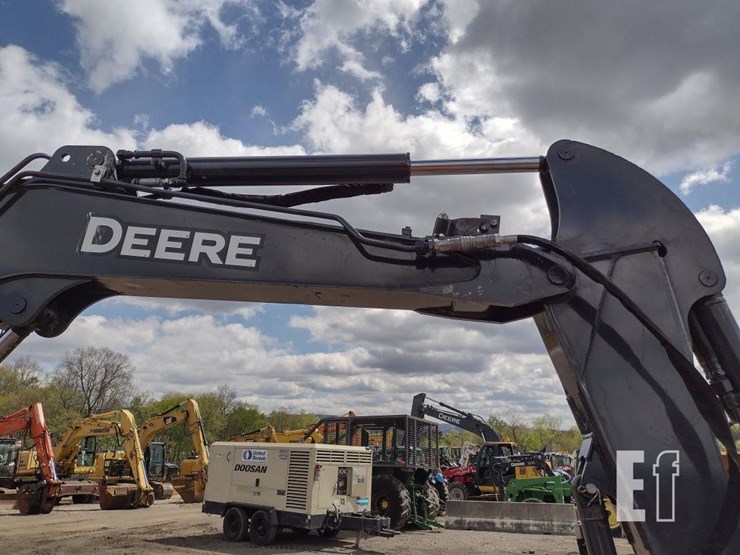 2015-deere-50g-image-30
