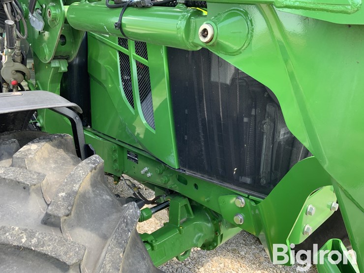 2022-john-deere-6120m-image-16