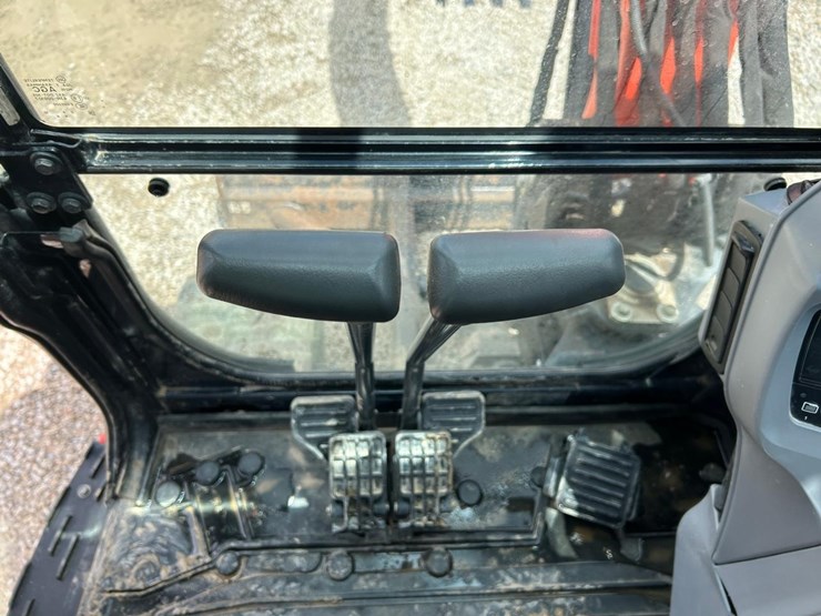 2019-kubota-kx040-4-image-20
