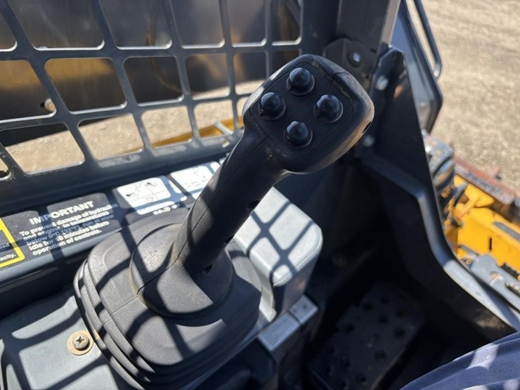 deere-333g-image-22