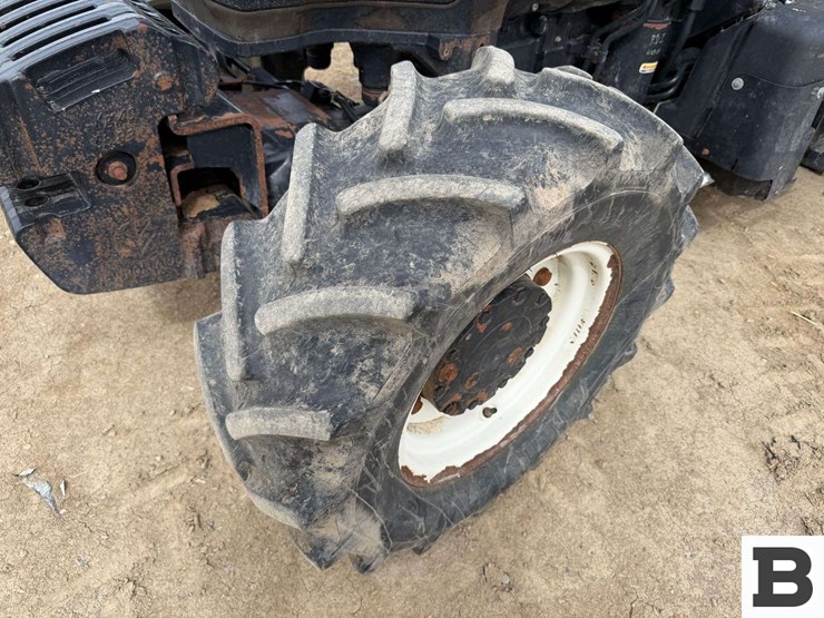 2021-new-holland-t4.100f-image-12