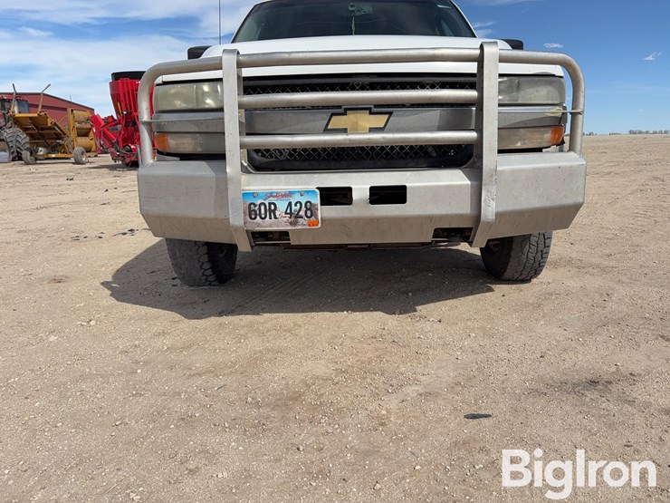 2002-chevrolet-silverado-2500-image-10