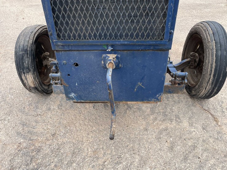 #4090-•-lincoln-shield-arc-welder-image-17