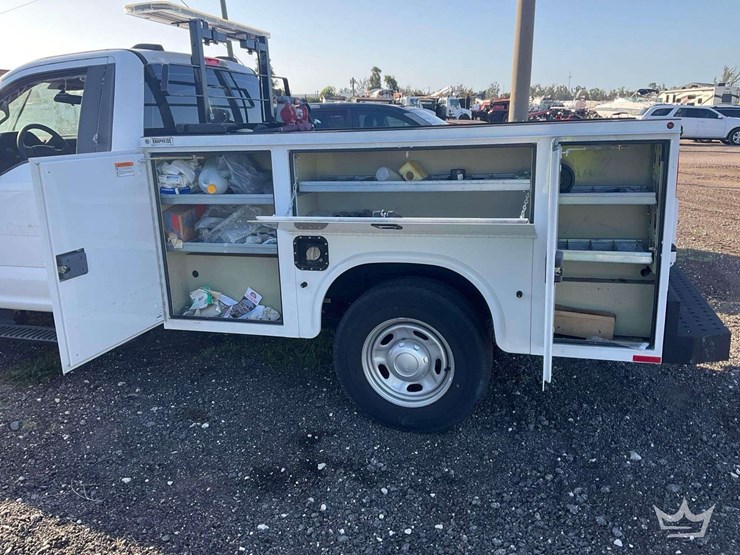 2022-ford-f250-image-18