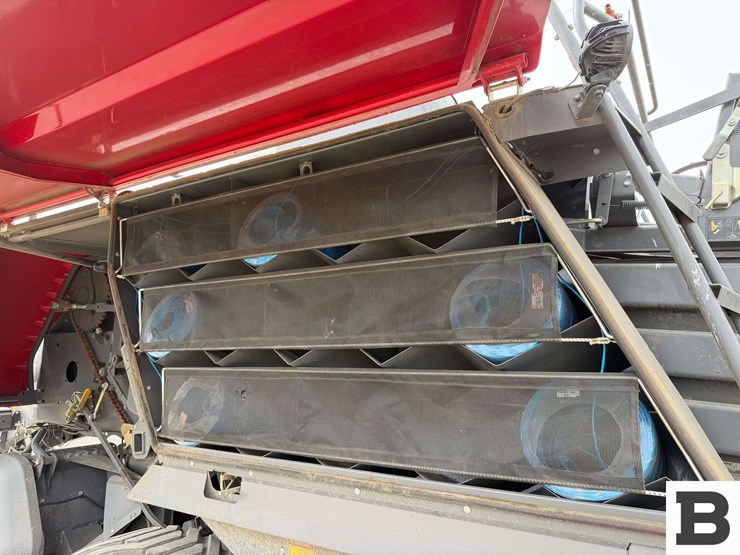 2022-massey-ferguson-2270-image-37