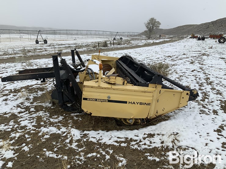 new-holland-2324-image-4