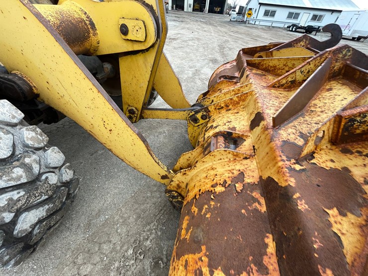 komatsu-wa250-5-image-12