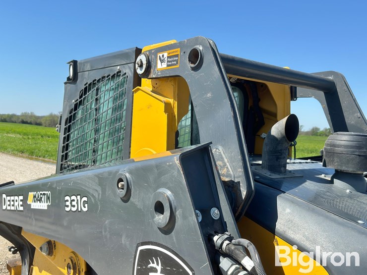 2021-deere-331g-image-17