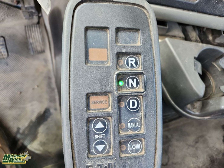 2015-international-transtar-8600-image-11