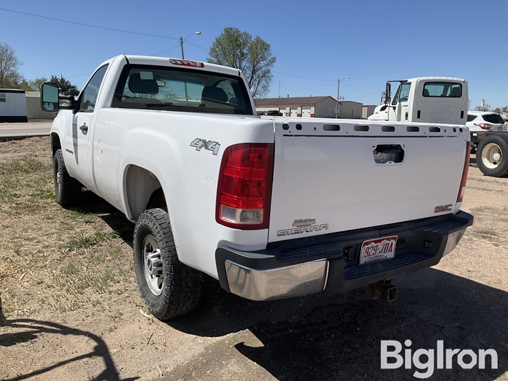 2007-gmc-sierra-2500-image-7