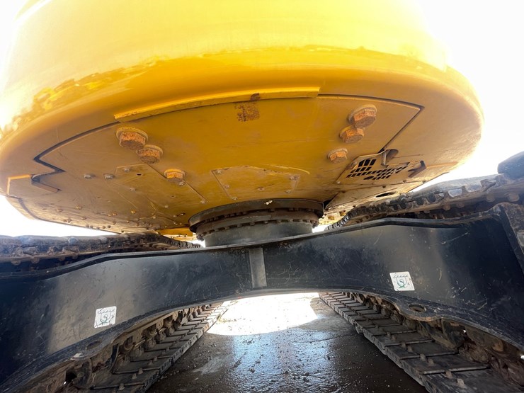 2022-komatsu-pc238us-lc-11-image-19