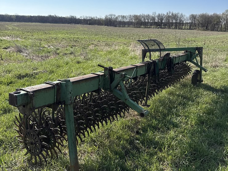 john-deere-400-image-1