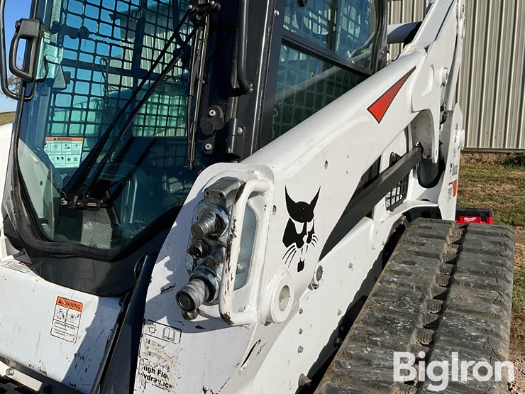 2018-bobcat-t740-image-14