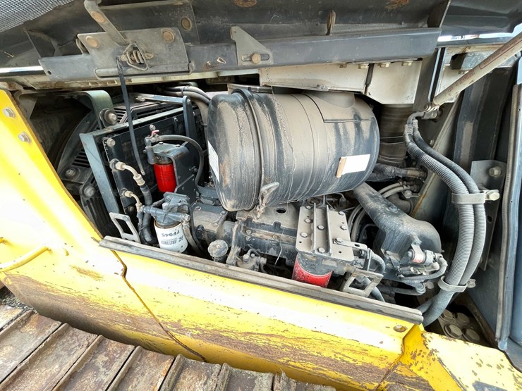 komatsu-d65px-12-image-41