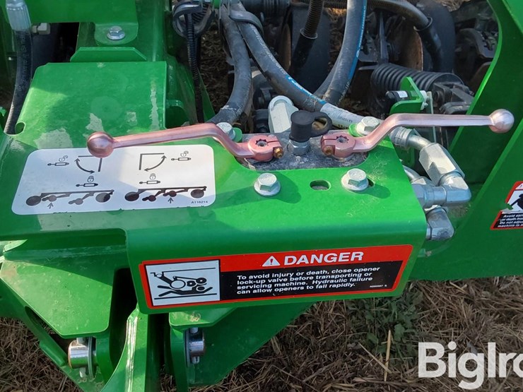 2019-john-deere-n536-image-9