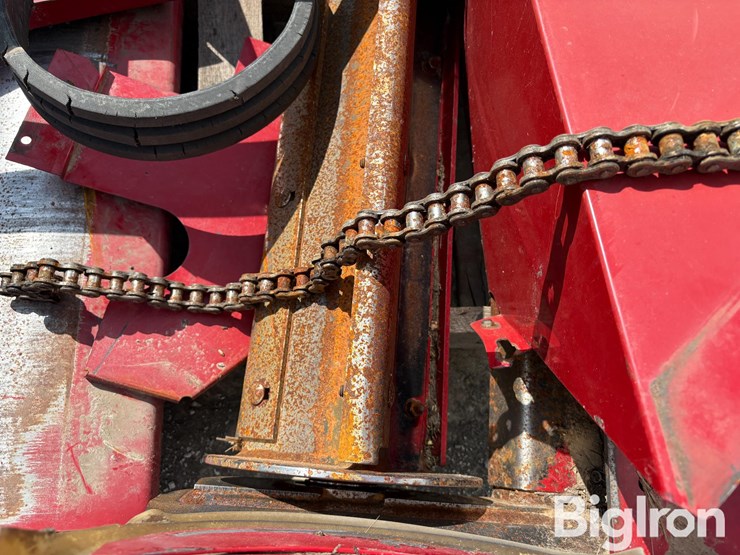 case-ih-2588-image-17
