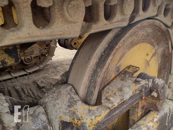 2005-caterpillar-953c-image-35