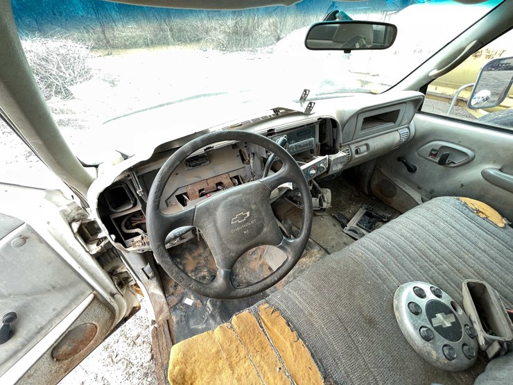 1998-chevrolet-3500-image-35