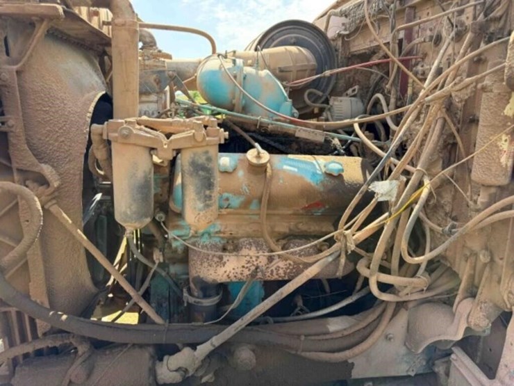 1974-international-durastar-4200-image-39