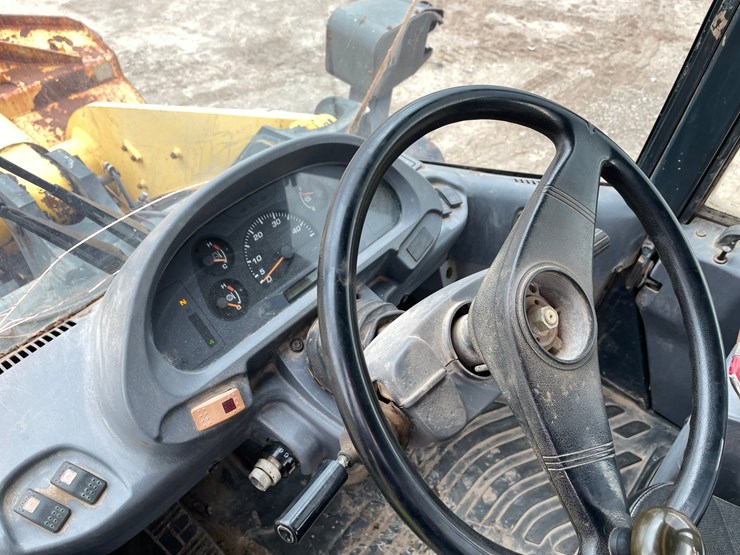 komatsu-wa250-5-image-48