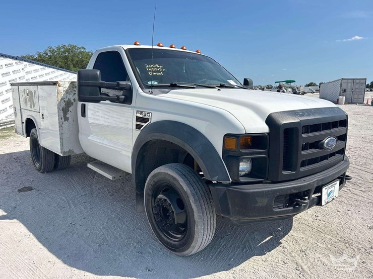 2008-ford-f550-image-2