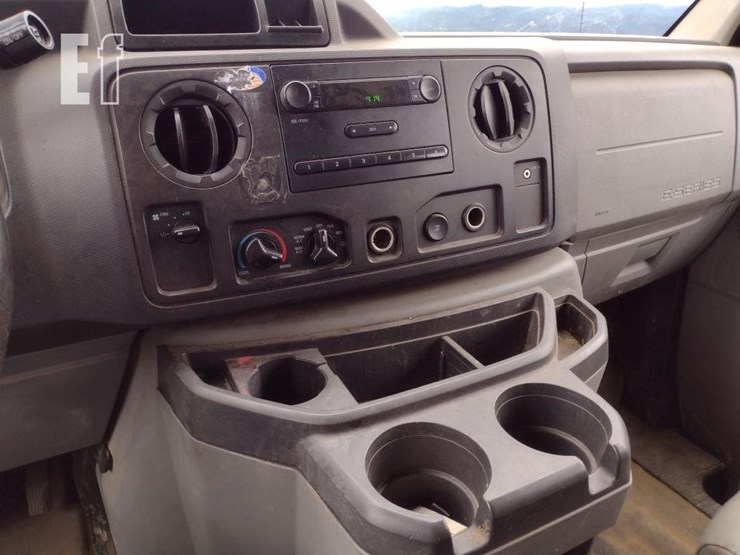 2012-ford-e250-image-8