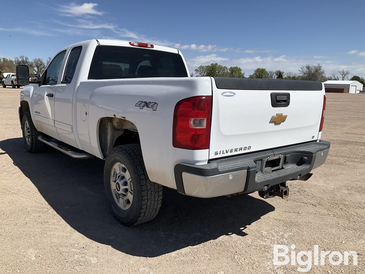 2013-chevrolet-silverado-2500-image-7