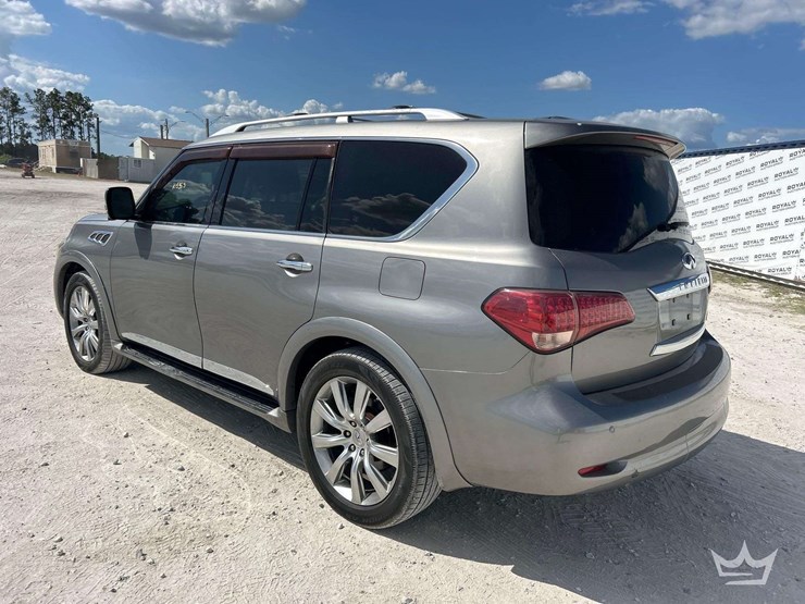 2012-infiniti-qx56-image-4