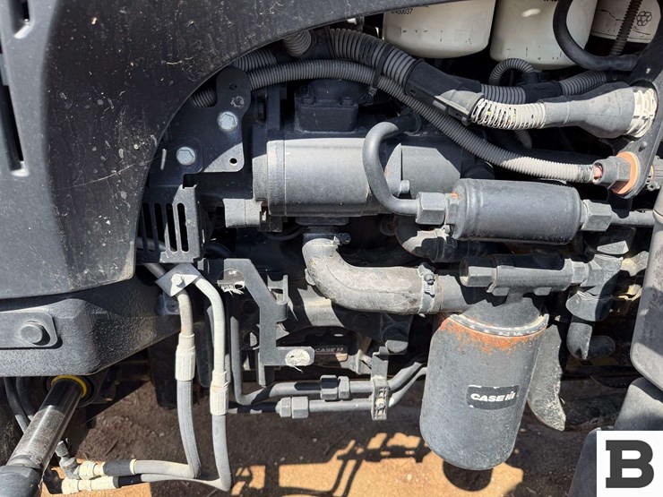 case-ih-farmall-105u-image-15
