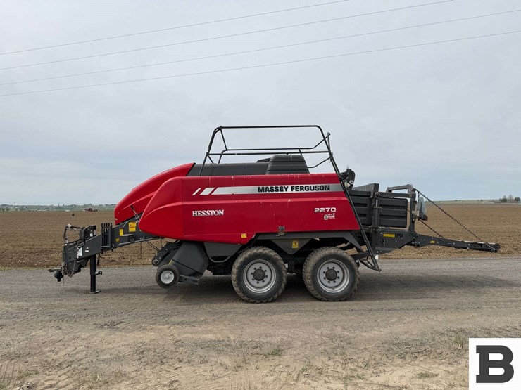 2022-massey-ferguson-2270-image-3