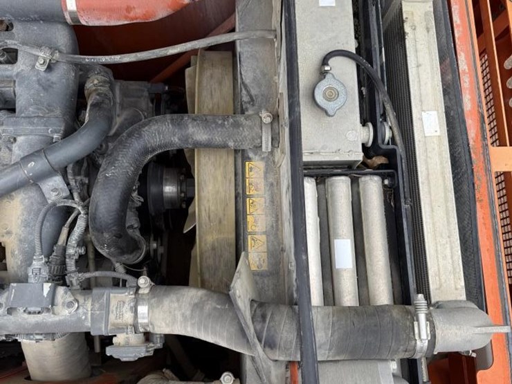 2014-doosan-dx225-lc-image-32