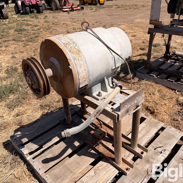 15kW Pivot Generator