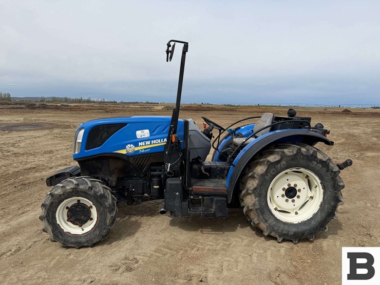 2021-new-holland-t4.100f-image-3