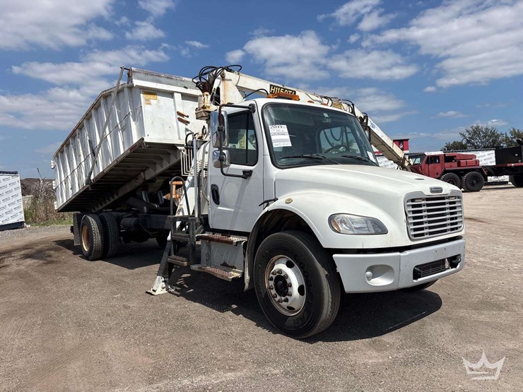 2015-freightliner-m2-106-image-38