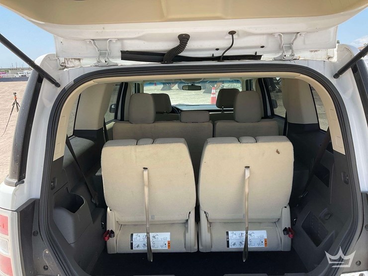 2016-ford-flex-image-37
