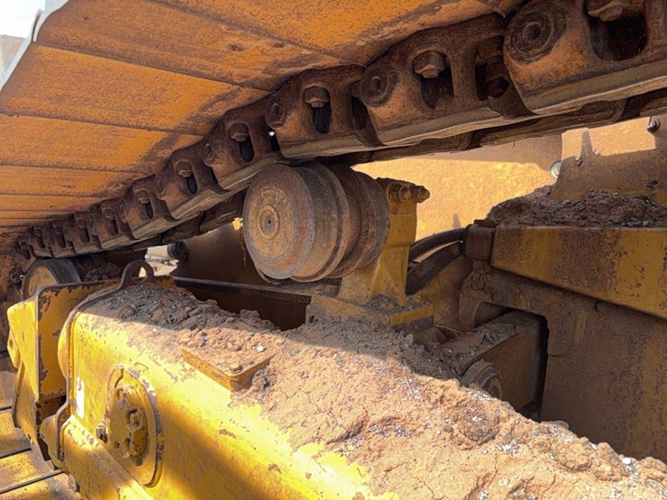 2022-caterpillar-d5-lgp-image-11