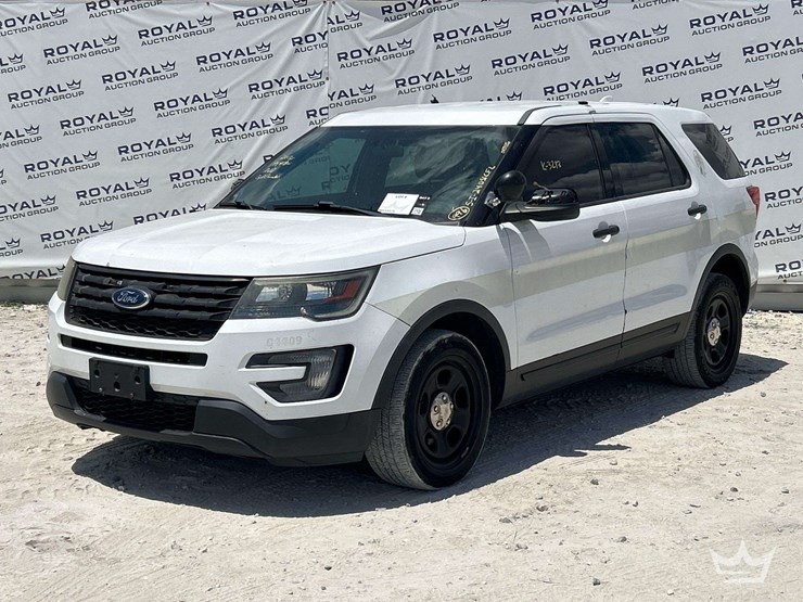 2017-ford-explorer-image-1