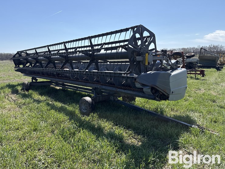 2007-agco-8200-image-1